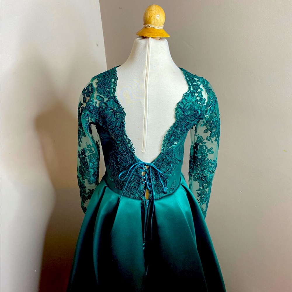 Hunter Green United Kingdom dress